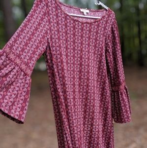 XS Bell sleeve dress